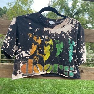 Distressed cropped band tee